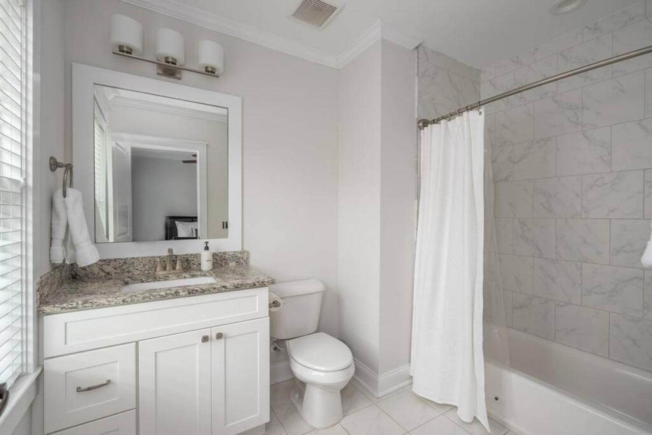 Rose Carriage House Savannah Bagian luar foto